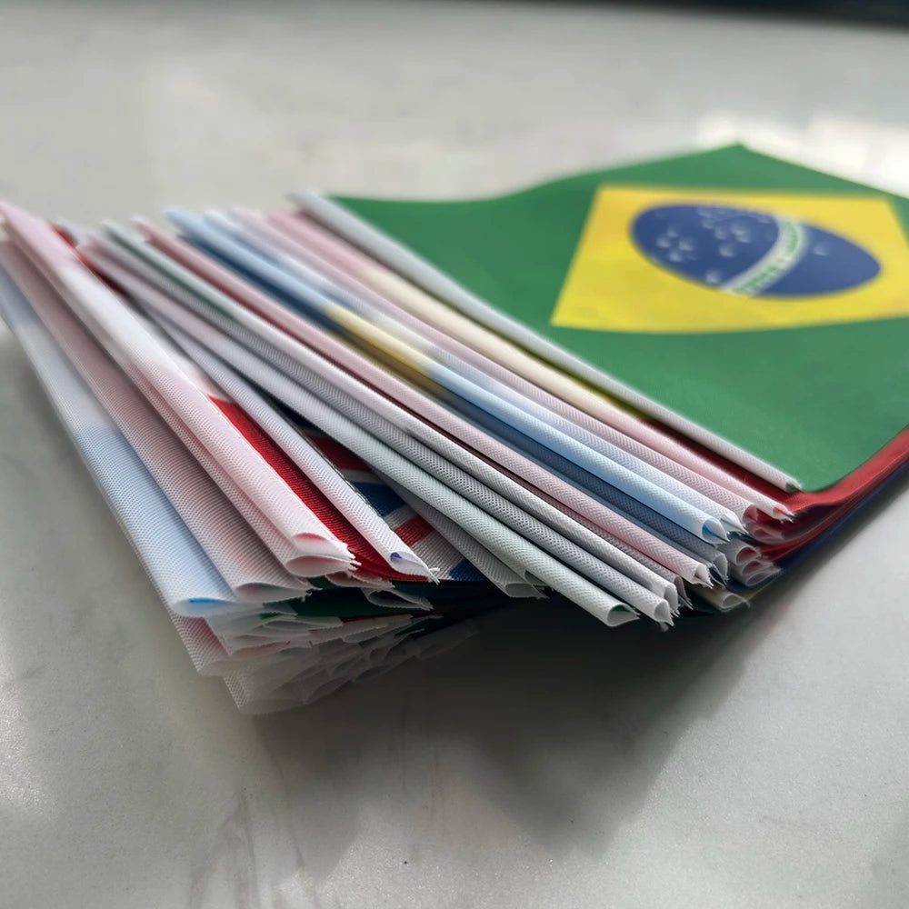 Flaggen-Set zur Fußball-Weltmeisterschaft 2026 – 48 Nationen